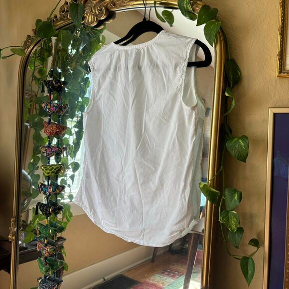 Old Navy White Cotton Blouse Tank V-Neck Size Medium - Picture 6 of 6